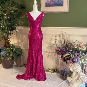 Long Fuchsia pink sequins V neck mermaid style Prom dress